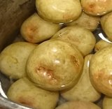Konstgjord potatis till utställning.